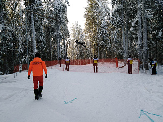 В Ханты-Мансийске проходит открытый чемпионат и первенство округа по спортивному туризму на лыжных дистанциях