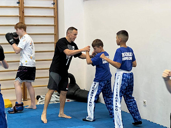 Увлекательное путешествие в мир кикбоксинга 